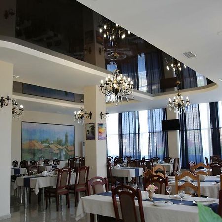 Hotel 725 B Batumi Ngoại thất bức ảnh