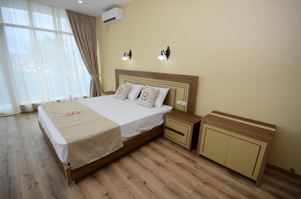 Hotel 725 B Batumi Ngoại thất bức ảnh