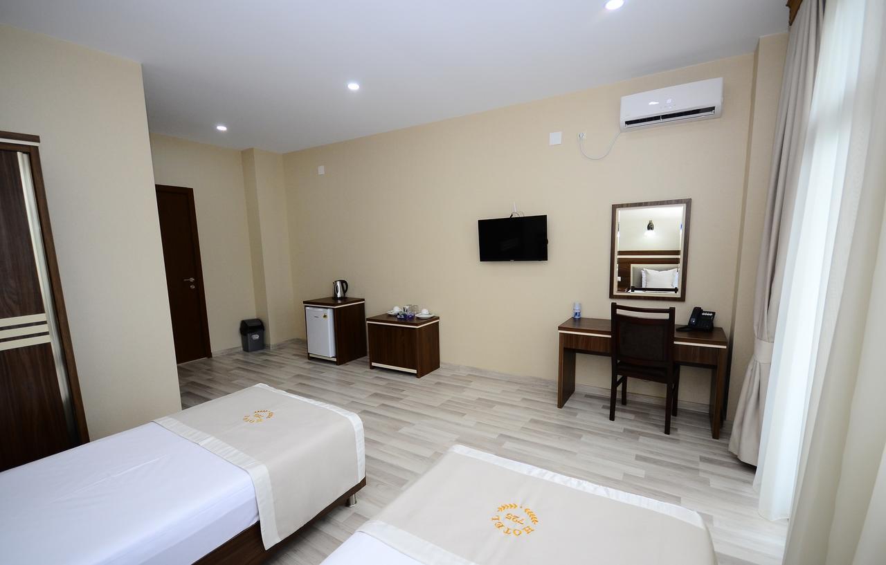 Hotel 725 B Batumi Ngoại thất bức ảnh