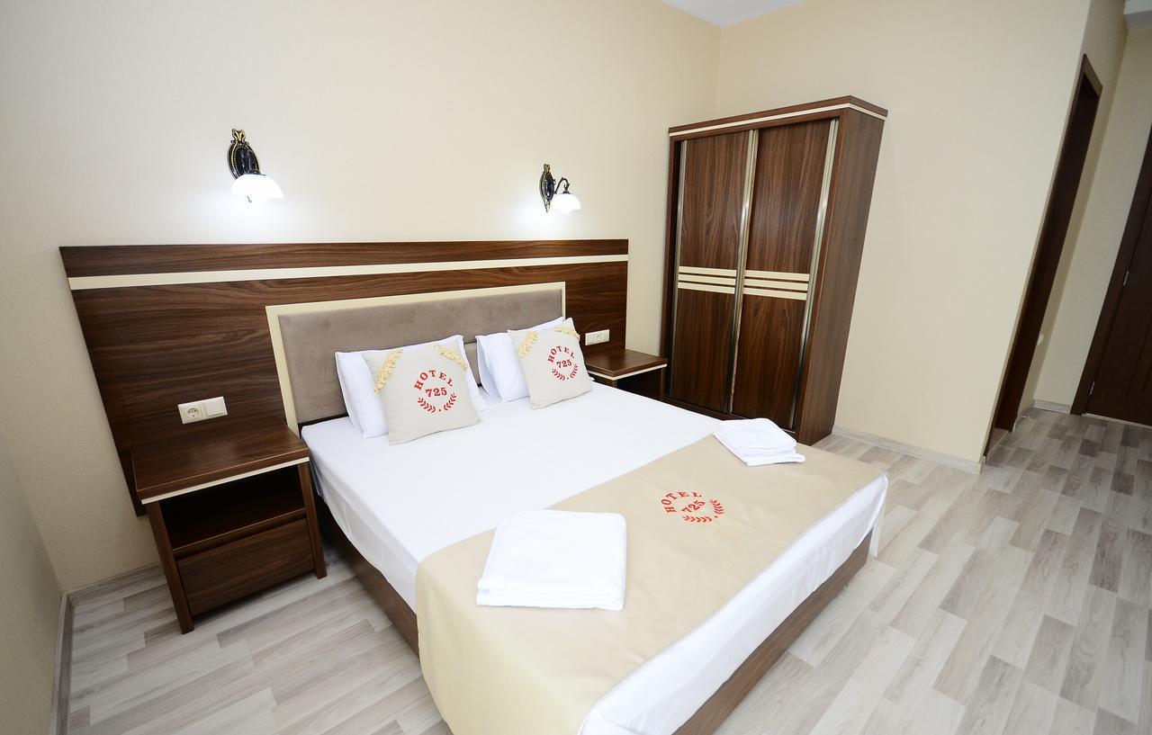 Hotel 725 B Batumi Ngoại thất bức ảnh