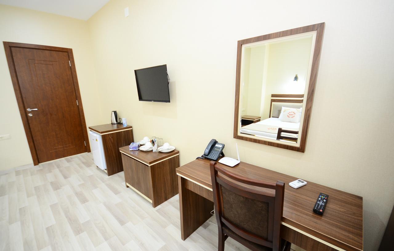 Hotel 725 B Batumi Phòng bức ảnh