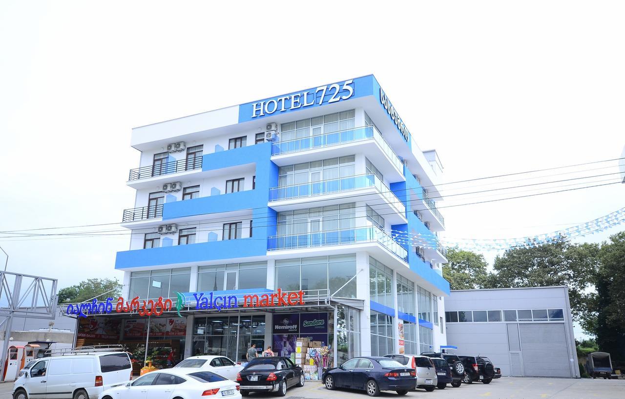 Hotel 725 B Batumi Ngoại thất bức ảnh