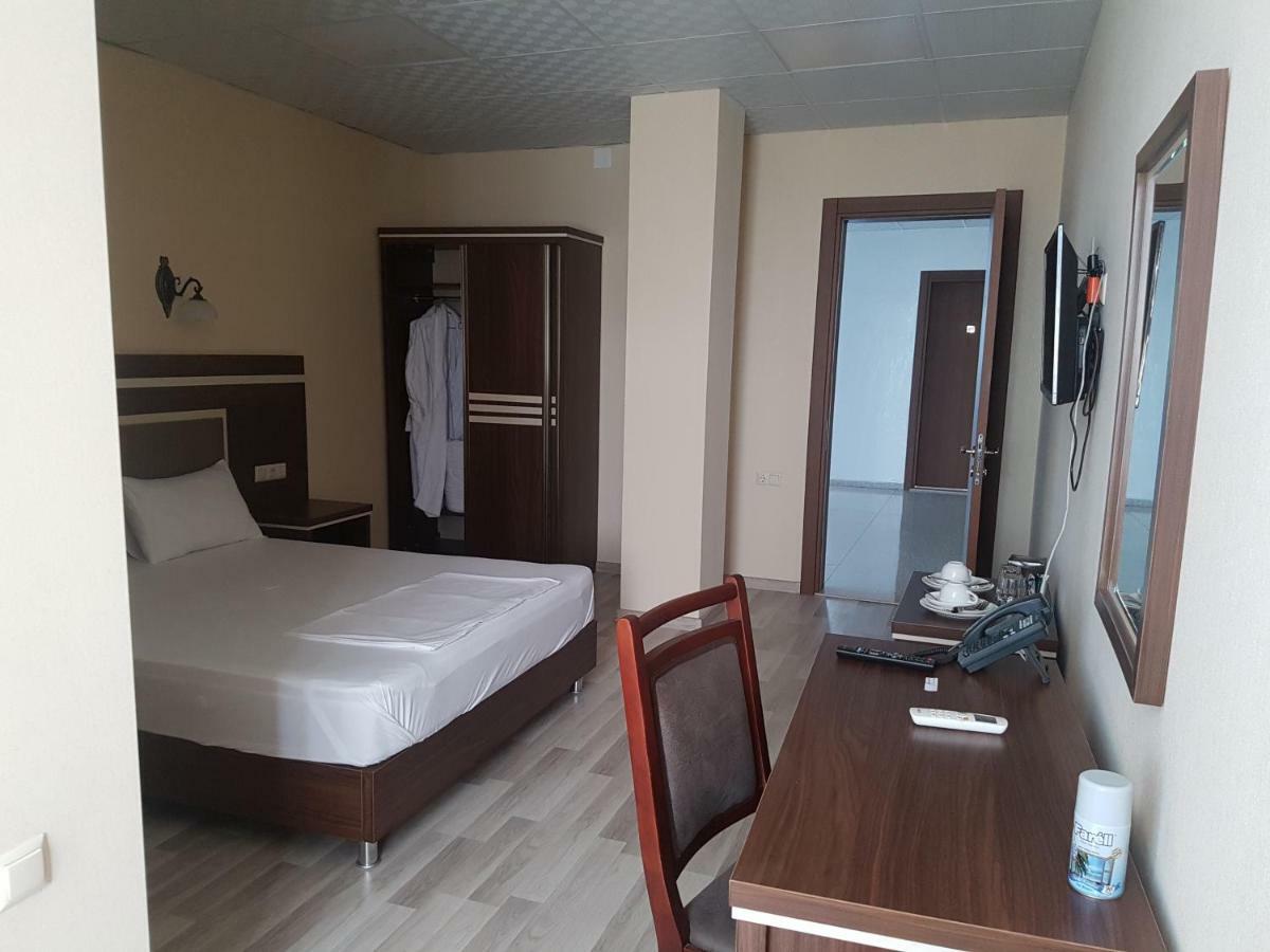 Hotel 725 B Batumi Ngoại thất bức ảnh